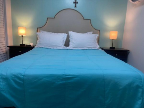 Convenient and Private Downtown 1BR Near Beach